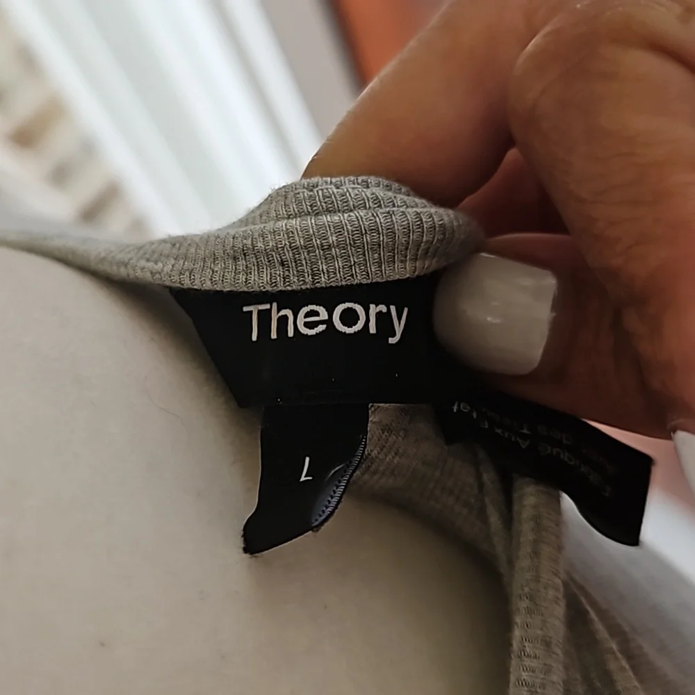 Theory Jilaena Side Ruched Short Sleeve Gray Dress - Picture 6 of 7